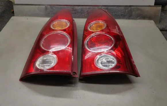 Mazda Premacy Rear/tail lights set 