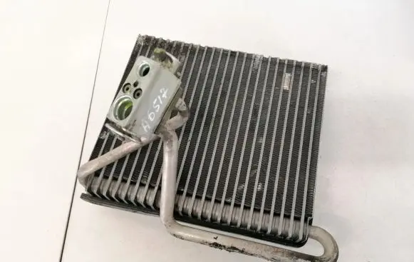 A/C cooling radiator (condenser)