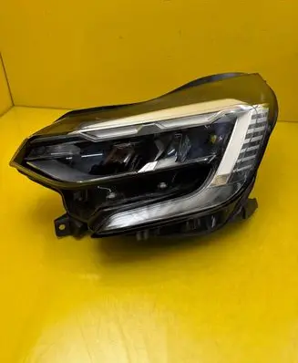 Renault Captur II Headlight/headlamp 260608054R