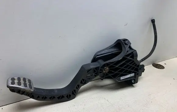 Volkswagen Golf VI Clutch pedal 1K1721059DL 260049602