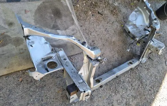 Toyota Prius (XW20) Radiator support slam panel