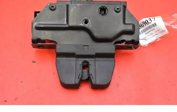 Opel Vectra C Tailgate/trunk/boot lock/catch/latch 13178192
