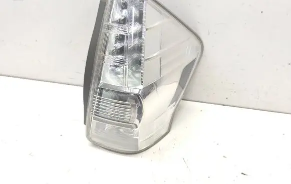 Toyota Prius+ (ZVW40) Rear/tail lights P9355