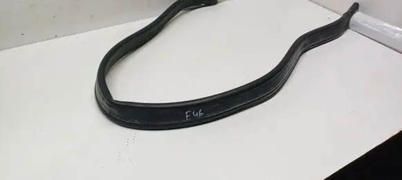 BMW 2 F46 Engine compartment rubber 