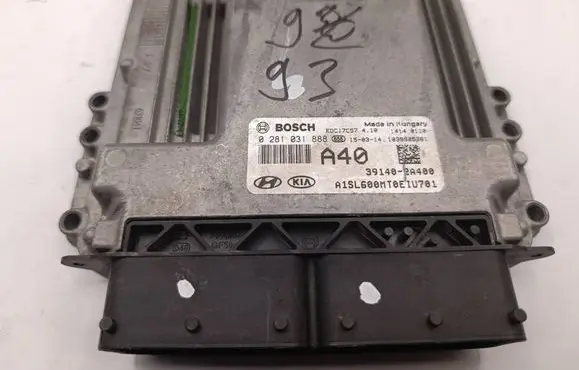 KIA Sportage Engine control unit/module 0281031888 EDC17C57 391402A400