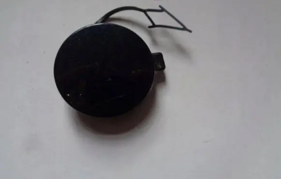 Volkswagen Golf VII Front tow hook cap/cover