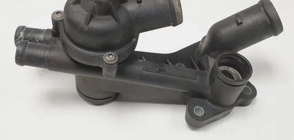 Seat Ibiza III (6L) Thermostat housing 03C121111B