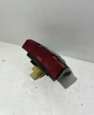 Nissan Primera Third/center stoplight 270275