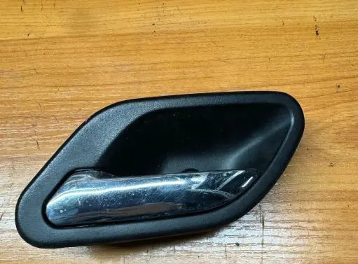 BMW 5 E39 Front door interior handle 7032925