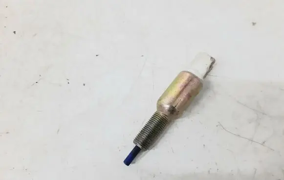 Clutch pedal sensor