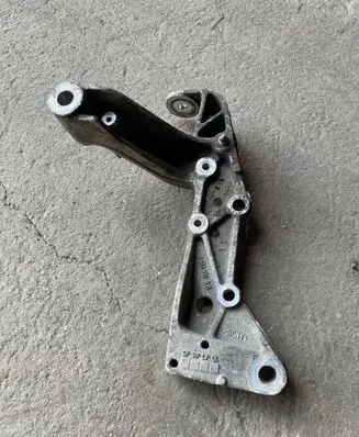 Audi A3 S3 8P Front lower control arm/wishbone 1K0199295E