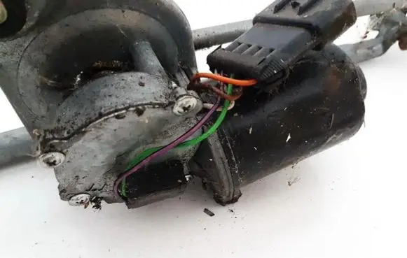 Opel Combo B Wiper motor 22107719