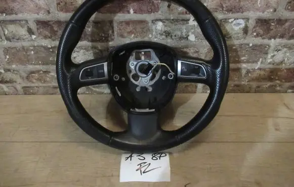 Audi A3 S3 8P Steering wheel