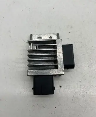 Renault Megane IV Glow plug pre-heat relay 271203982R RCS3112 01757518