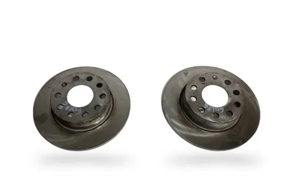 Volkswagen Golf VI Rear brake disc