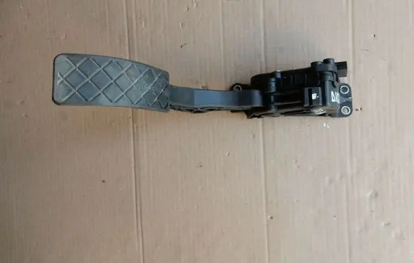 Volkswagen Golf V Accelerator throttle pedal 6Q1721503C 40217