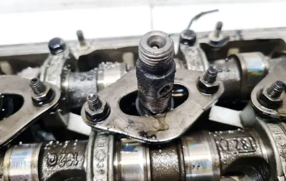 Skoda Superb B5 (3U) Fuel injector