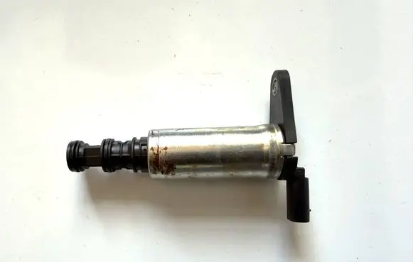 Chrysler Pacifica Turbo solenoid valve 05047897AC 5047897AC