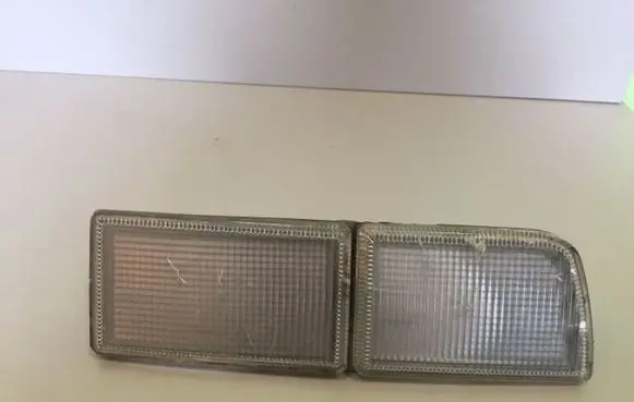 Volkswagen Golf III Front reflector 858039