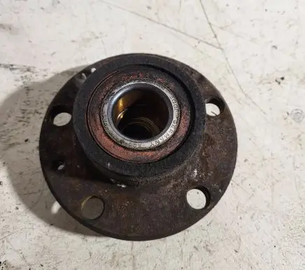 Seat Ibiza III (6L) Rear wheel hub
