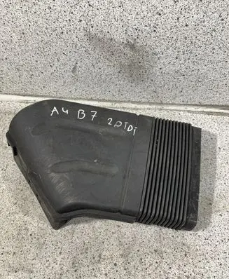Audi A4 S4 B7 8E 8H Air intake hose/pipe 8E0129617D