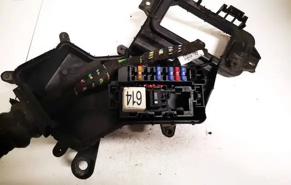 Audi A6 S6 C6 4F Fuse box set 4f1937503a