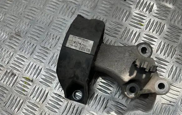 Dacia Sandero II Engine mount bracket 112106577R