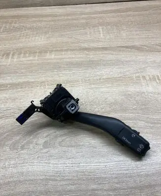 Volkswagen Touran I Wiper control stalk 1K0953519A
