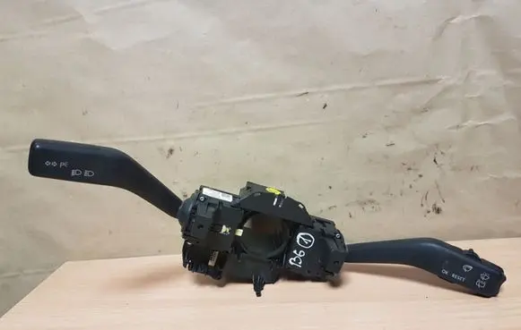 Volkswagen PASSAT B6 Indicator stalk 3C9953513A 3C9953507
