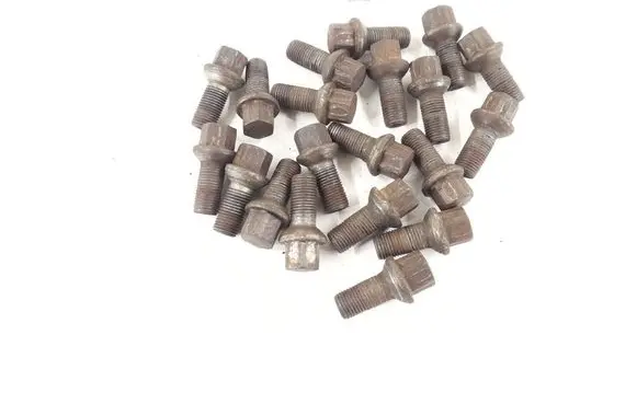 Mercedes-Benz CLS C219 Nuts/bolts 0009904907 A0009904907