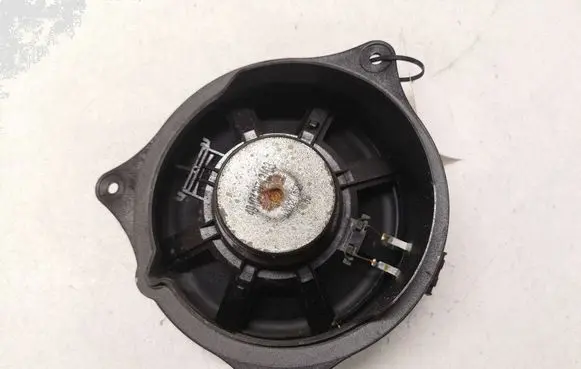 BMW X5 E53 Rear door speaker 5133144 4913430813 8379093