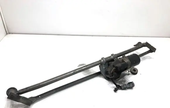 Renault Master II Front wiper linkage and motor 