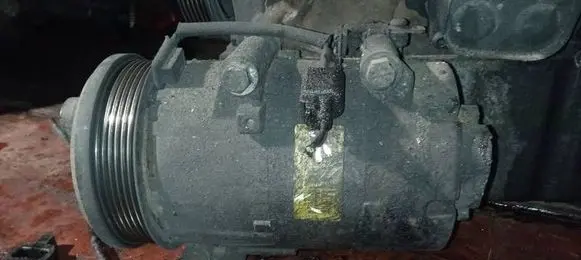 Ford Focus C-MAX Air conditioning (A/C) compressor (pump)