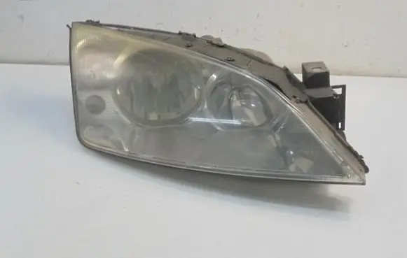 Ford Mondeo Mk III Headlight/headlamp 1S7113005AM