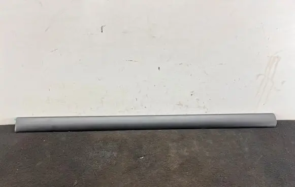 Volkswagen Caddy Front door trim (molding) 6U0853516C PP1472006