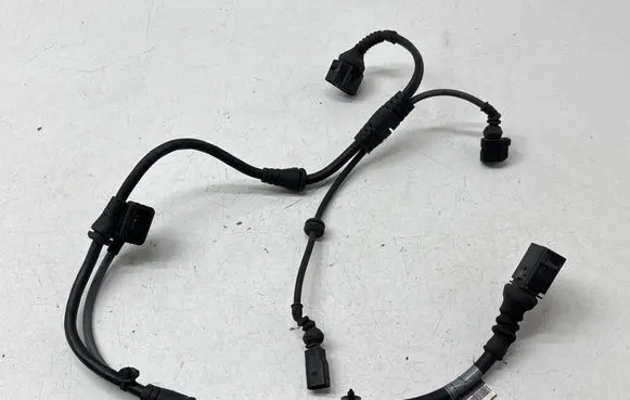 Porsche Panamera (970) Rear ABS sensor wiring 97061273902