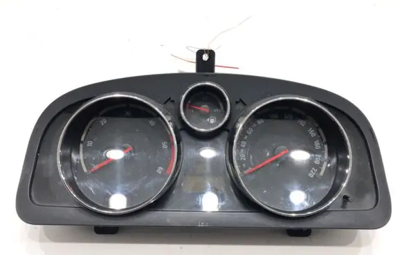 Opel Antara Speedometer (instrument cluster) 96941871