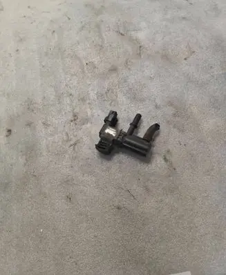 Jaguar X-Type Turbo solenoid valve 1X439C915BB