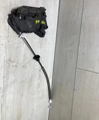 Skoda Octavia Mk3 (5E) Front door lock 5tb839016a