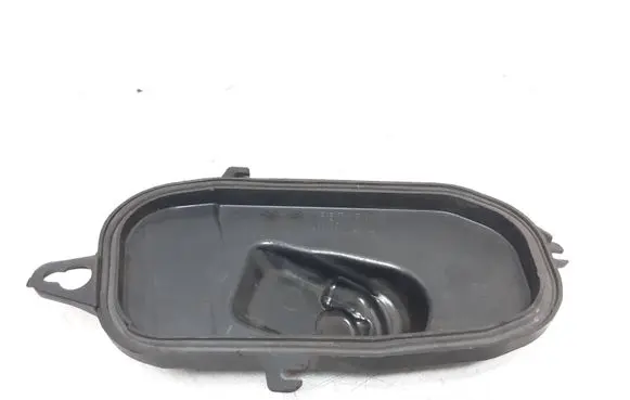 Volvo S60 Headlight/headlamp dust cover 89502328