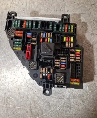 BMW 5 F10 F11 Fuse module 9234423 01214490 217033452