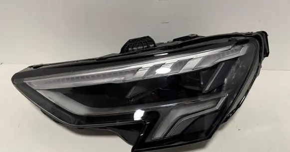 Audi A3 8Y Headlight/headlamp 8Y0941033