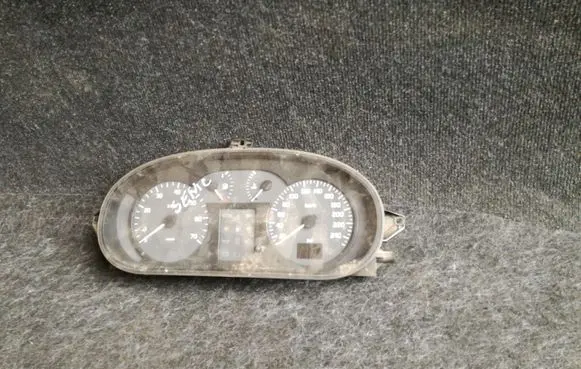 Renault Megane I Speedometer (instrument cluster) 7700427896