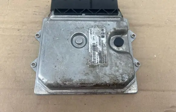 Opel Combo D Engine control unit/module ECU 55246588 BC0111601B MJD8F3D