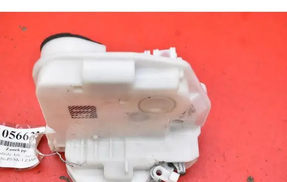 Mitsubishi ASX Front door lock A047218