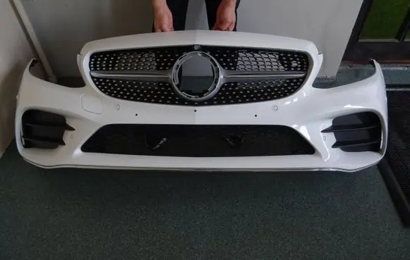 Mercedes-Benz C W205 Front bumper