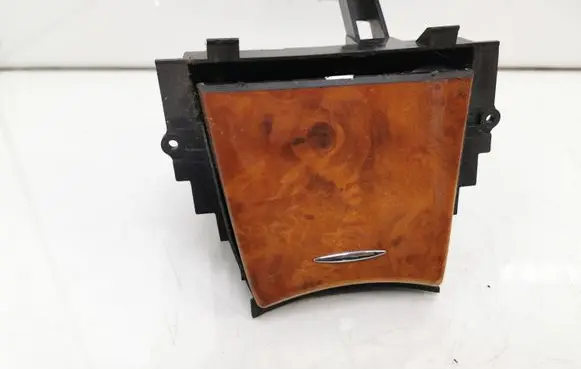 Ashtray (front)