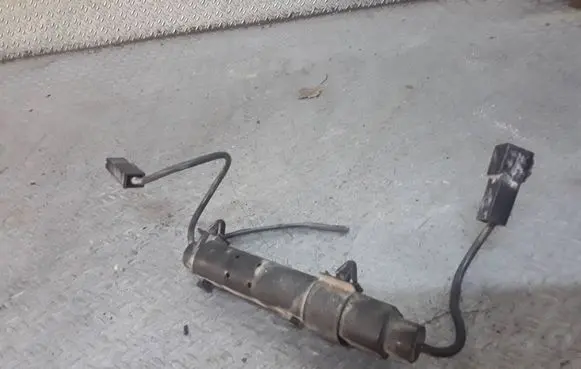 Mercedes-Benz ML W163 Aerial antenna amplifier 2028202389