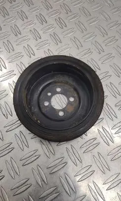 Volkswagen Golf VII Crankshaft pulley 04L105243