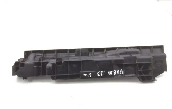 BMW 1 E82 E88 Radiator support slam panel bracket 17107524914
